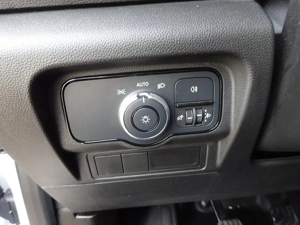 108 CDI L1 Pro MBUX AIRCO CRUISE CONTROL NAVIGATIE