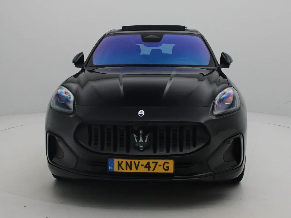 AWD Folgore 105kWh | Sonus faber audio | 3D Carbon Trim | Panorama dak | Voorraad model |