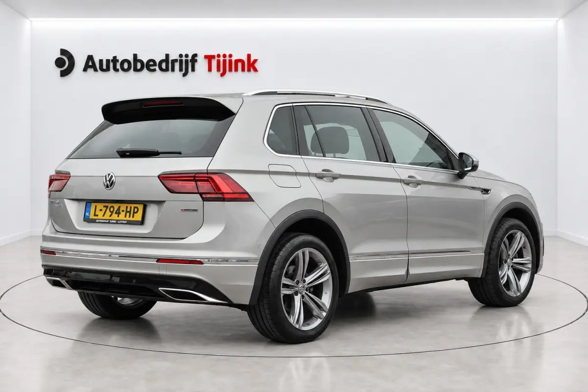 2.0 TSI 4MOTION 220PK R-Line | Pano | HUD | Dynaudio | Leder | Stoelverwarming | 360 camera | Lane/Park/Light Assist |  Vol |
