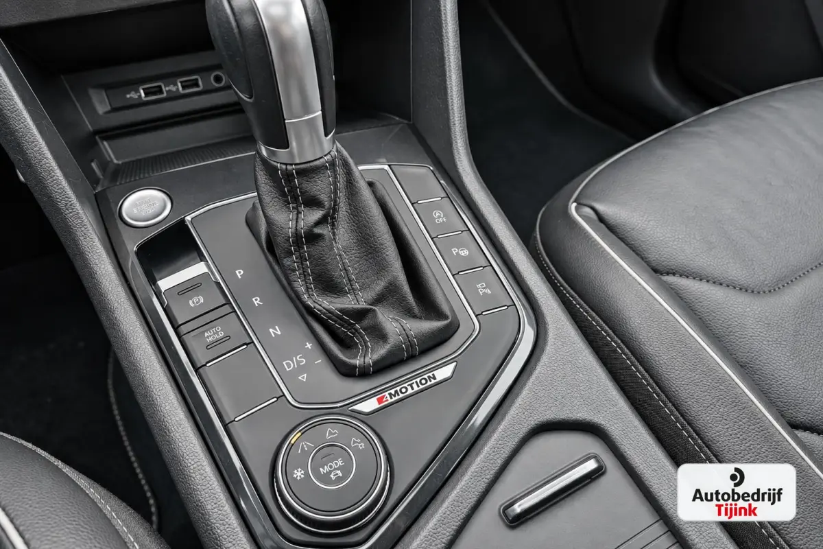 2.0 TSI 4MOTION 220PK R-Line | Pano | HUD | Dynaudio | Leder | Stoelverwarming | 360 camera | Lane/Park/Light Assist |  Vol |