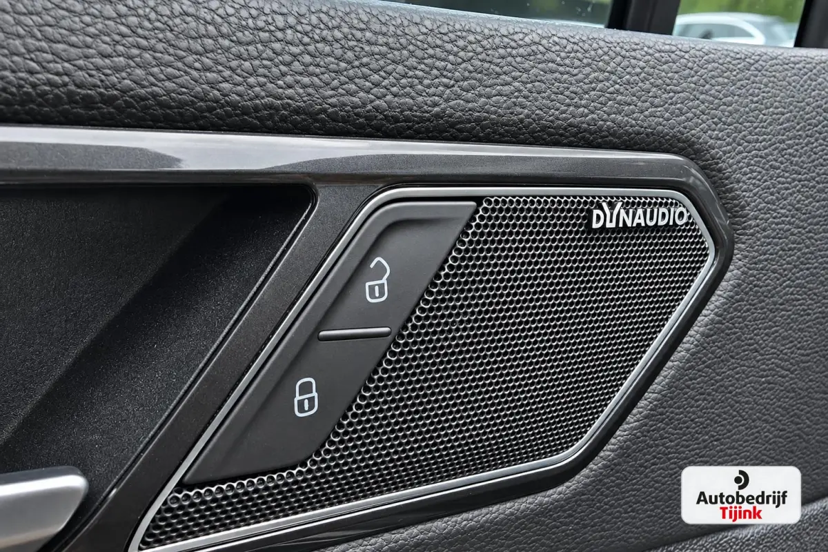 2.0 TSI 4MOTION 220PK R-Line | Pano | HUD | Dynaudio | Leder | Stoelverwarming | 360 camera | Lane/Park/Light Assist |  Vol |