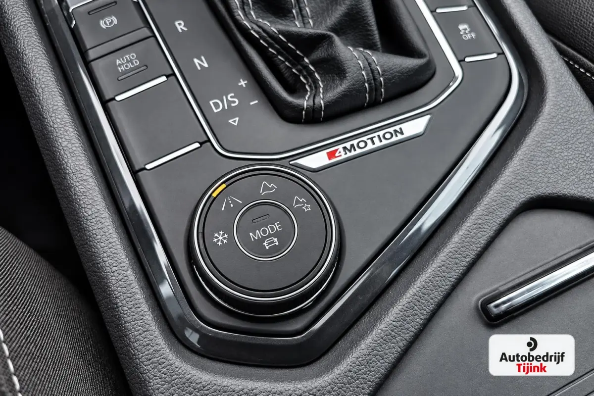 2.0 TSI 4MOTION 220PK R-Line | Pano | HUD | Dynaudio | Leder | Stoelverwarming | 360 camera | Lane/Park/Light Assist |  Vol |