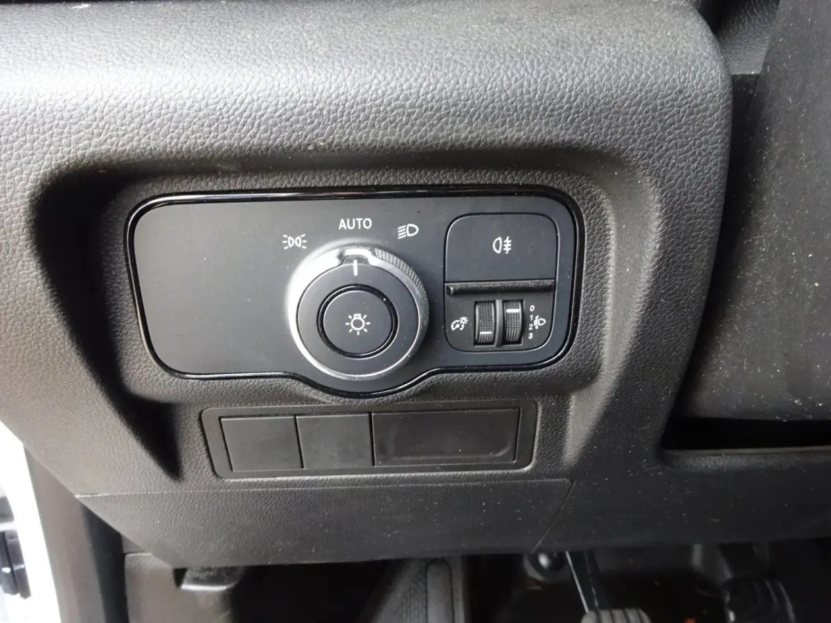 108 CDI L1 Pro MBUX AIRCO CRUISE CONTROL NAVIGATIE