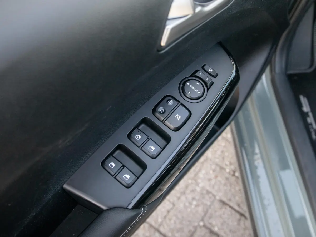 1.0 GDi GT-Line 5p. | 5 zits! | Mooie sportieve Picanto | Sunroof | Leder | Stoel & Stuurverwarming