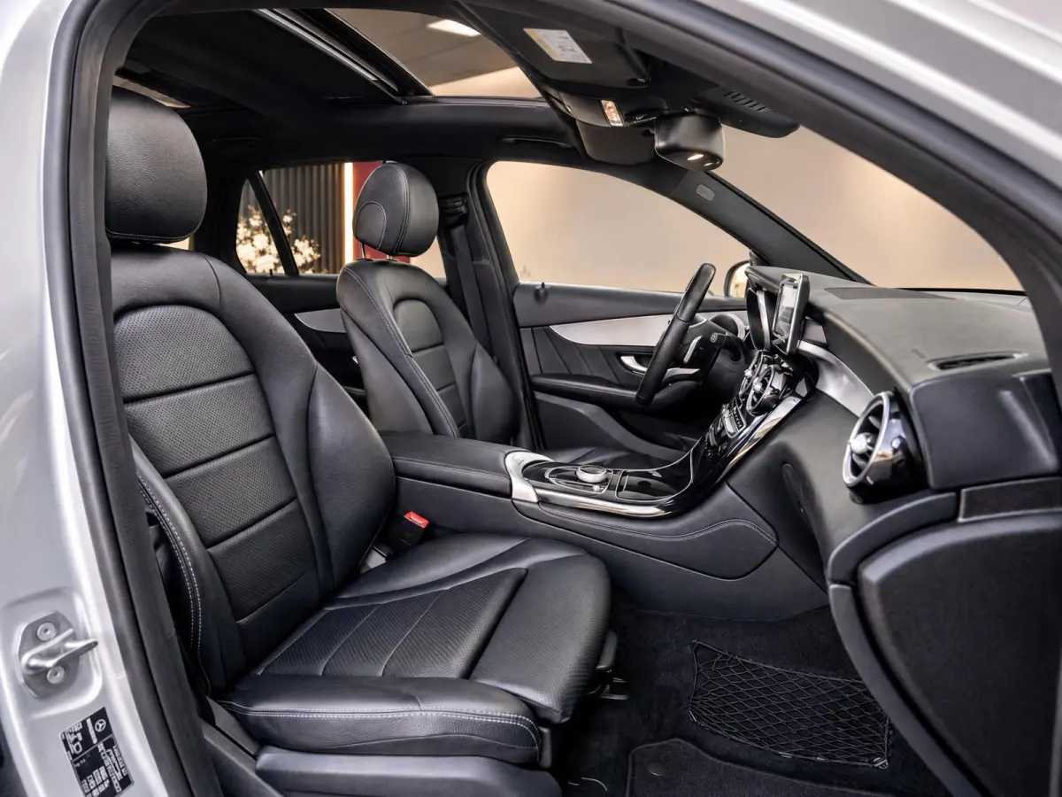 350e 4MATIC Premium Plus