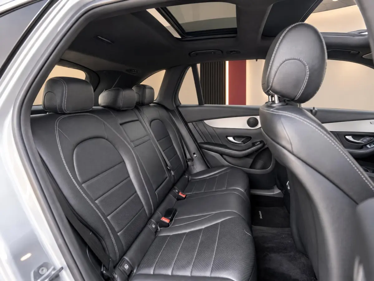 350e 4MATIC Premium Plus