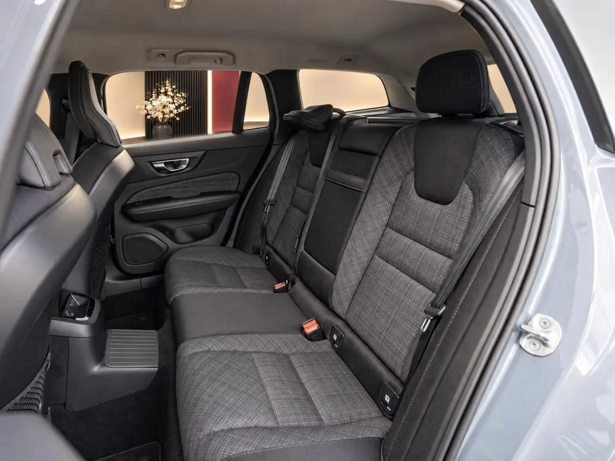 2.0 T6 Plug-in hybrid AWD Plus Bright