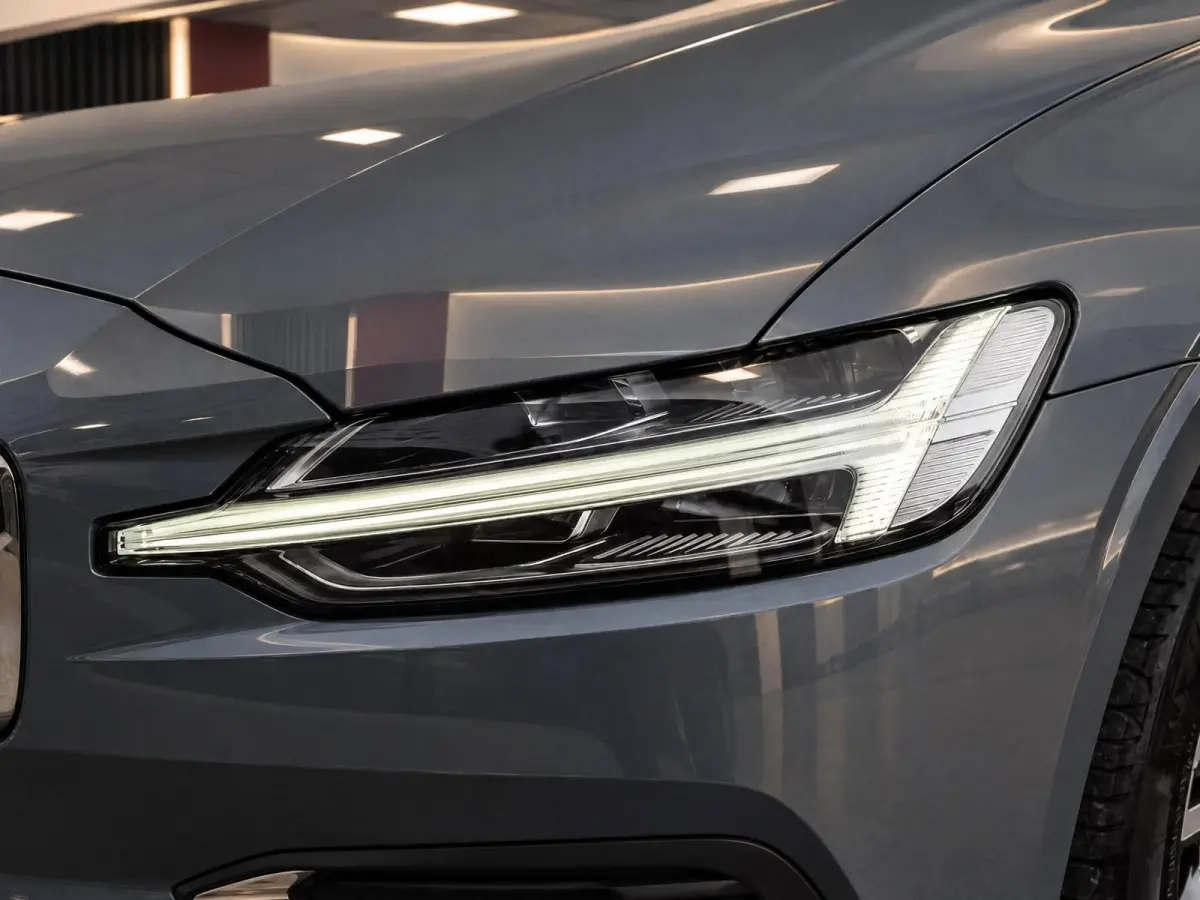 2.0 T6 Plug-in hybrid AWD Plus Bright