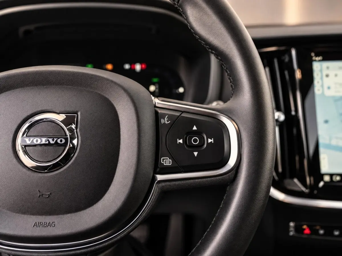 2.0 T6 Plug-in hybrid AWD Plus Bright