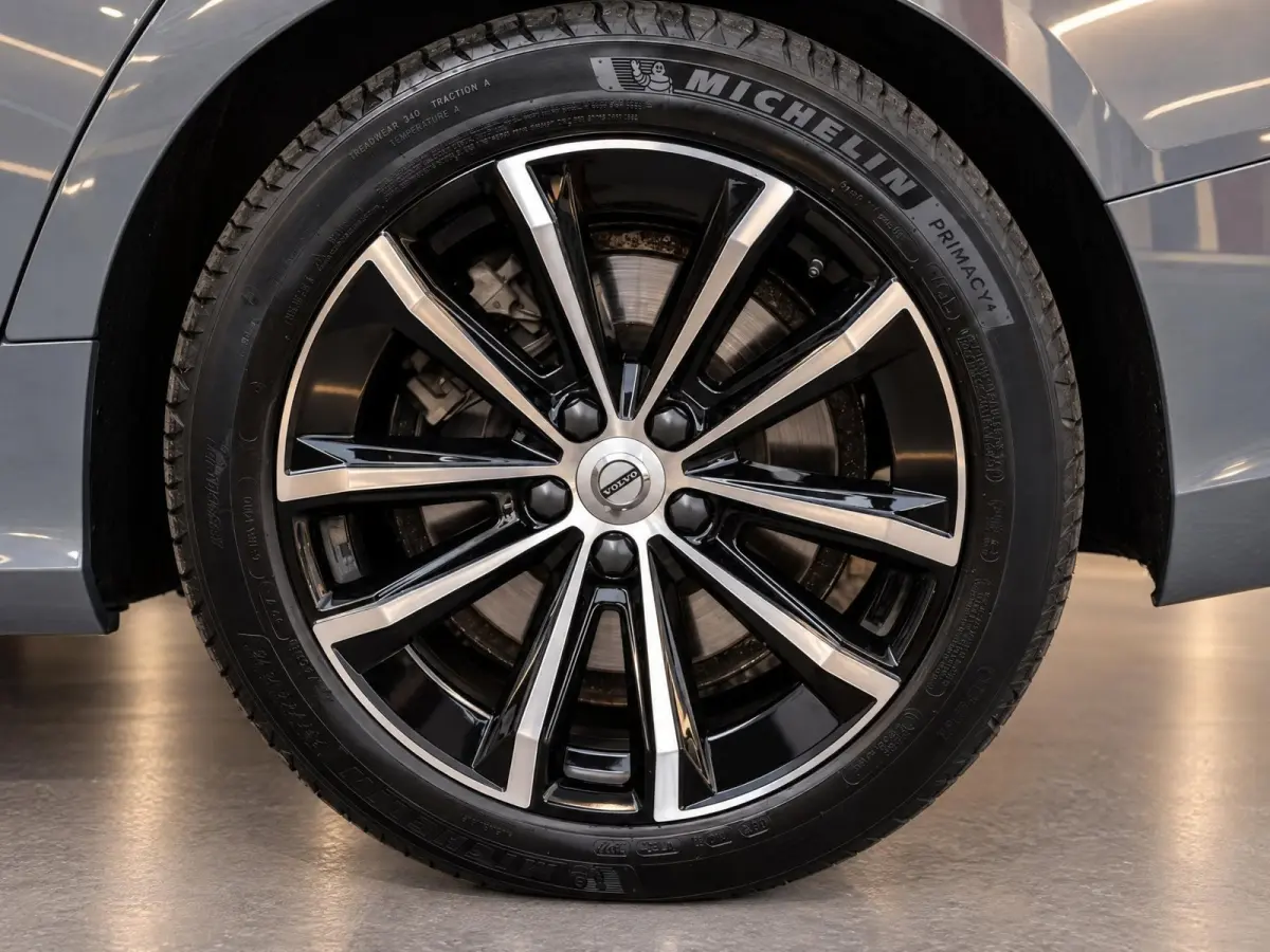 2.0 T6 Plug-in hybrid AWD Plus Bright