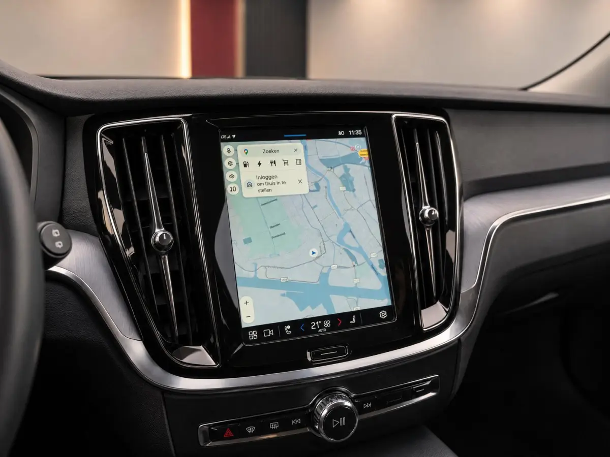 2.0 T6 Plug-in hybrid AWD Plus Bright
