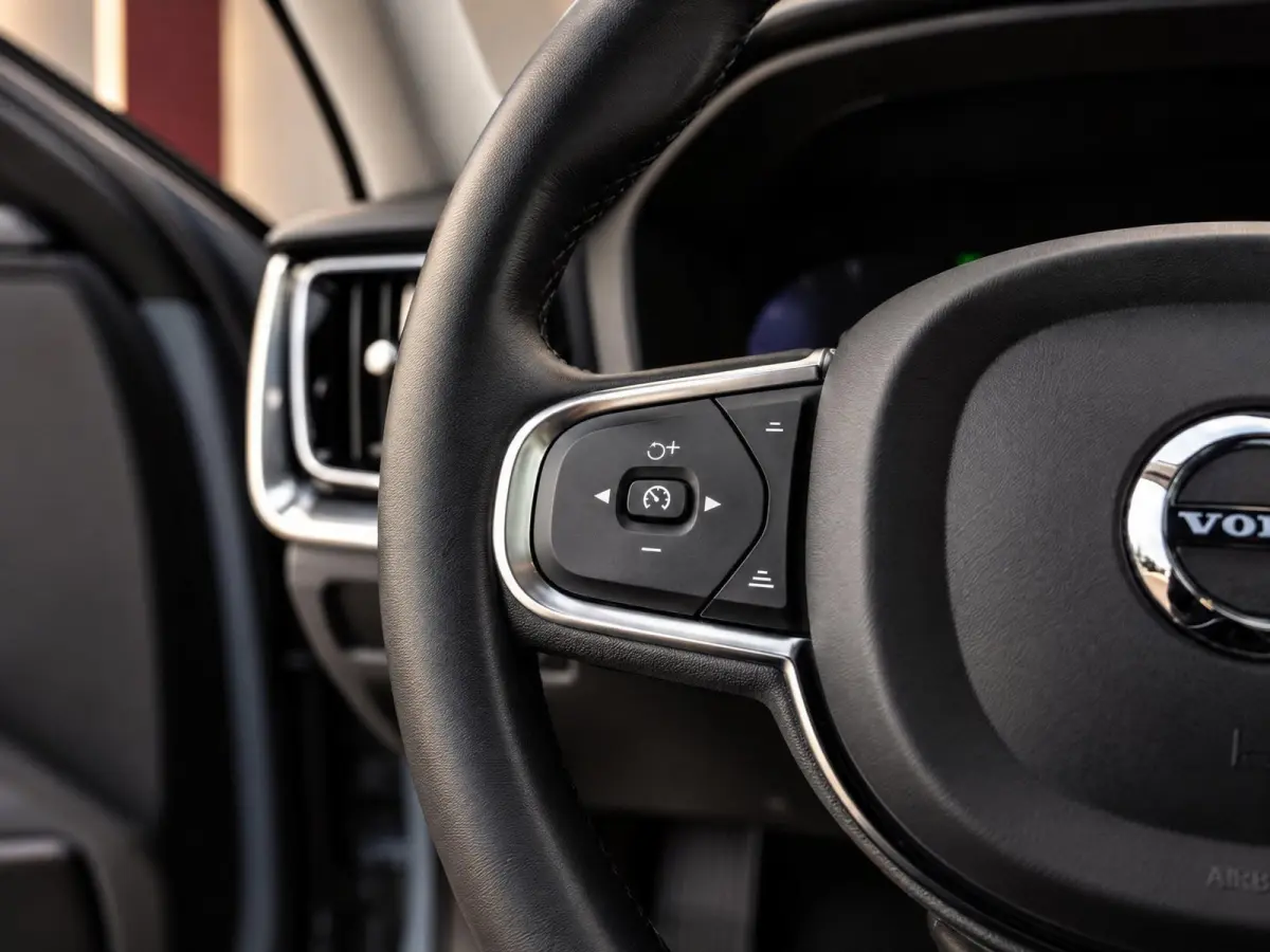 2.0 T6 Plug-in hybrid AWD Plus Bright