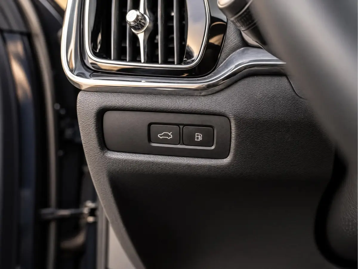 2.0 T6 Plug-in hybrid AWD Ultimate Bright
