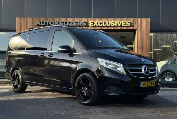 220d Lang DC Edition Navi Leer 5 persoons trekhaak