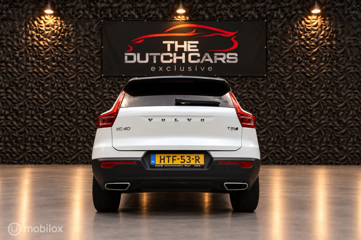 2.0 T5 AWD R-Design Intro Edition | Pano | H&K |