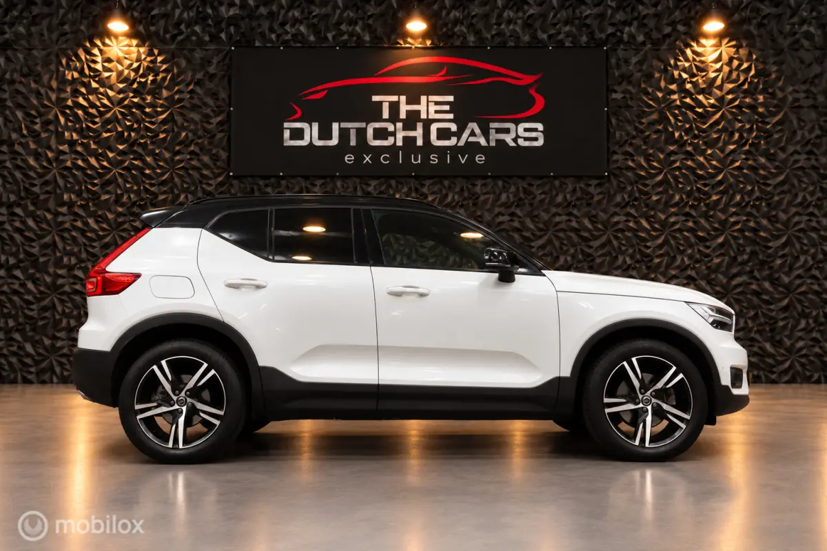 2.0 T5 AWD R-Design Intro Edition | Pano | H&K |