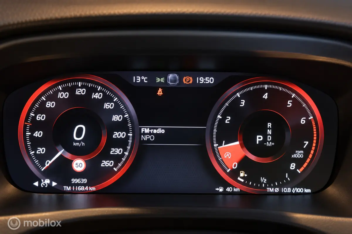 2.0 T5 AWD R-Design Intro Edition | Pano | H&K |