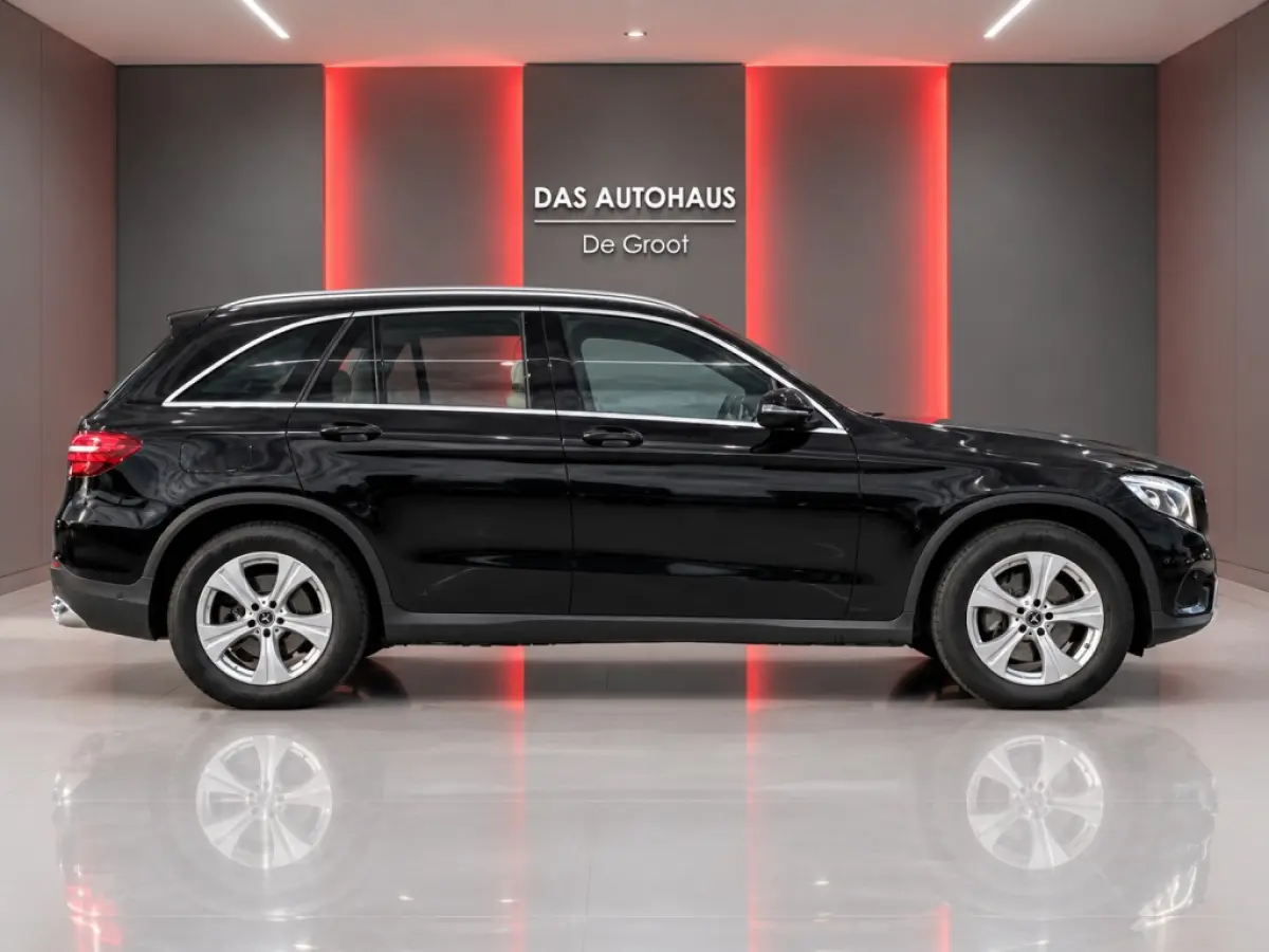 250D 4Matic 204pk | Camera | ACC | Leer | Climate | Navi