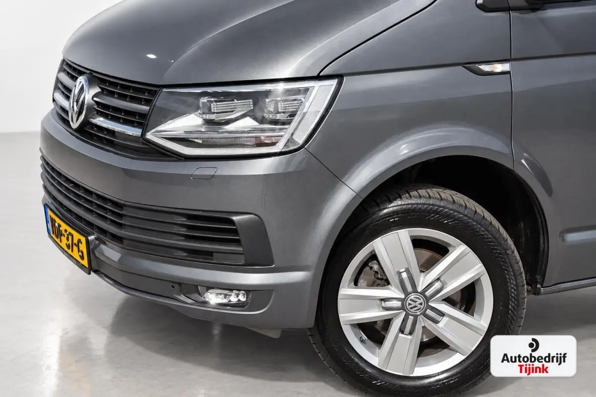 2.0 TDI 150PK DSG Dubbele cabine L1H1 Highline | LED | Trekhaak | Cruise | LMV | Camera | PDC |