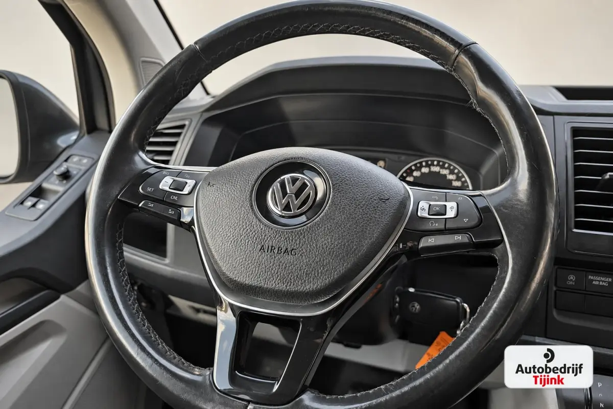 2.0 TDI 150PK DSG Dubbele cabine L1H1 Highline | LED | Trekhaak | Cruise | LMV | Camera | PDC |