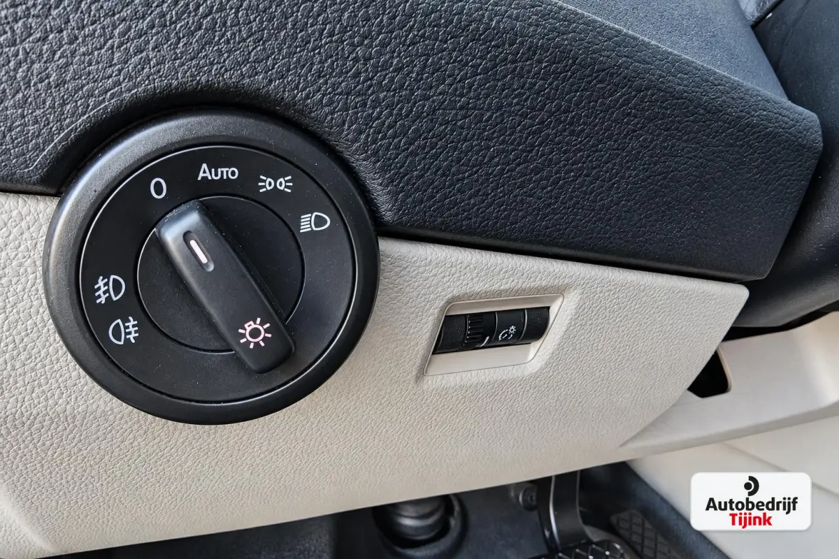 2.0 TDI 150PK DSG Dubbele cabine L1H1 Highline | LED | Trekhaak | Cruise | LMV | Camera | PDC |