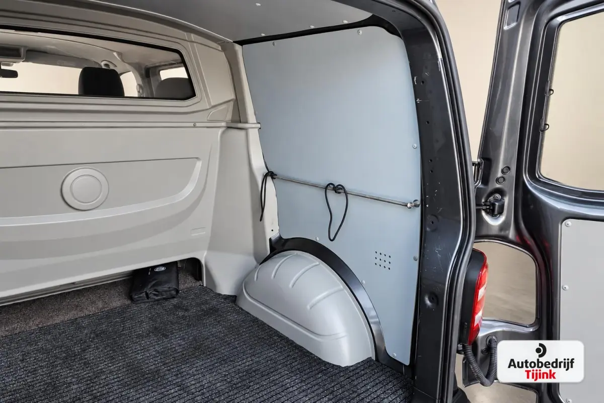 2.0 TDI 150PK DSG Dubbele cabine L1H1 Highline | LED | Trekhaak | Cruise | LMV | Camera | PDC |
