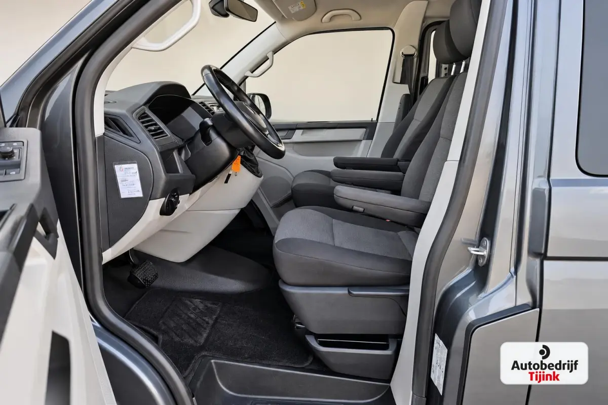 2.0 TDI 150PK DSG Dubbele cabine L1H1 Highline | LED | Trekhaak | Cruise | LMV | Camera | PDC |