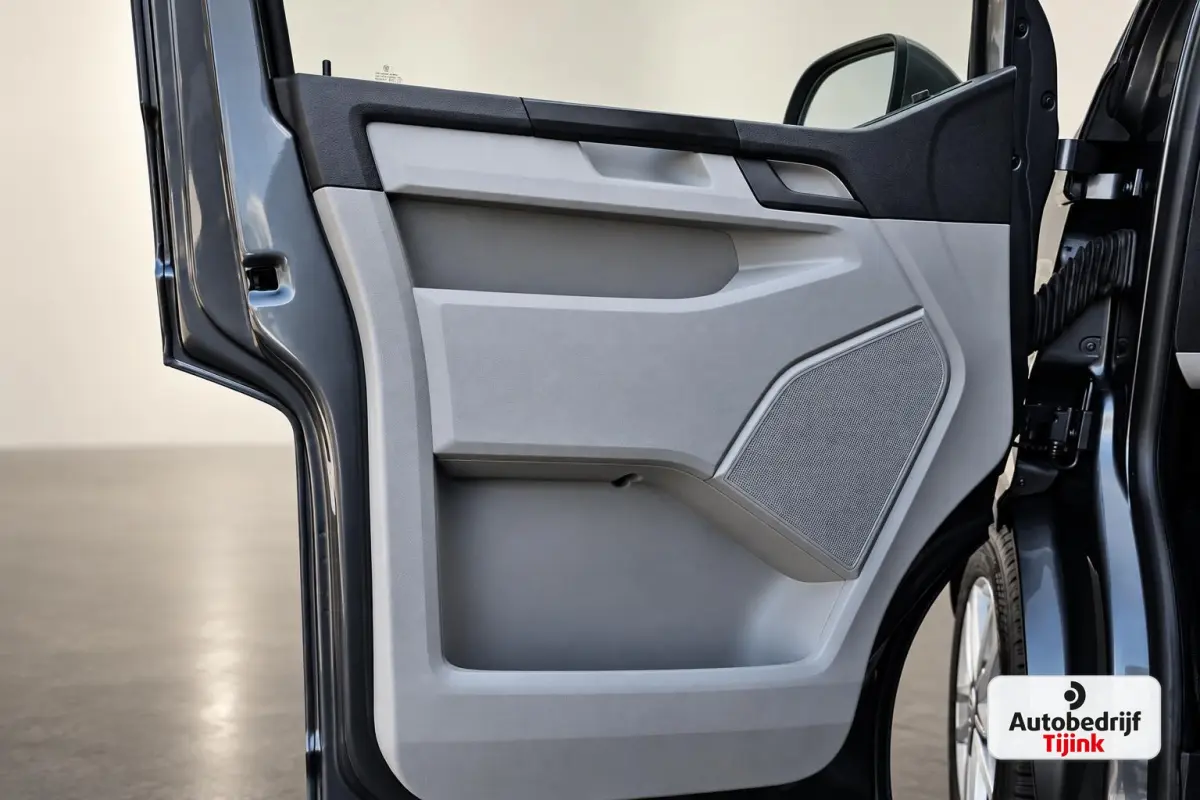 2.0 TDI 150PK DSG Dubbele cabine L1H1 Highline | LED | Trekhaak | Cruise | LMV | Camera | PDC |