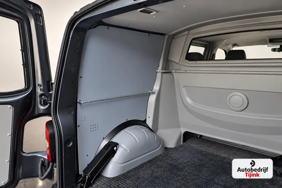 2.0 TDI 150PK DSG Dubbele cabine L1H1 Highline | LED | Trekhaak | Cruise | LMV | Camera | PDC |