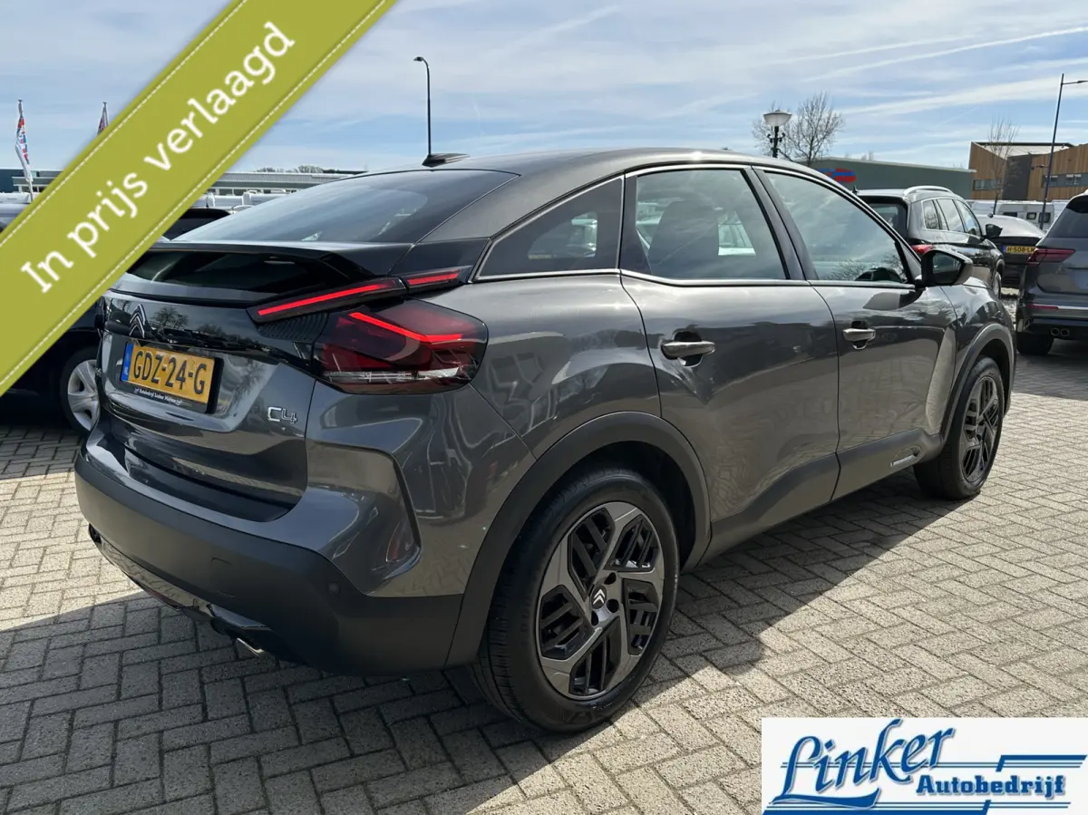 1.2 Hybrid 136 Plus - NL-AUTO TREKH CAMERA CARPLAY AUTOMAAT
