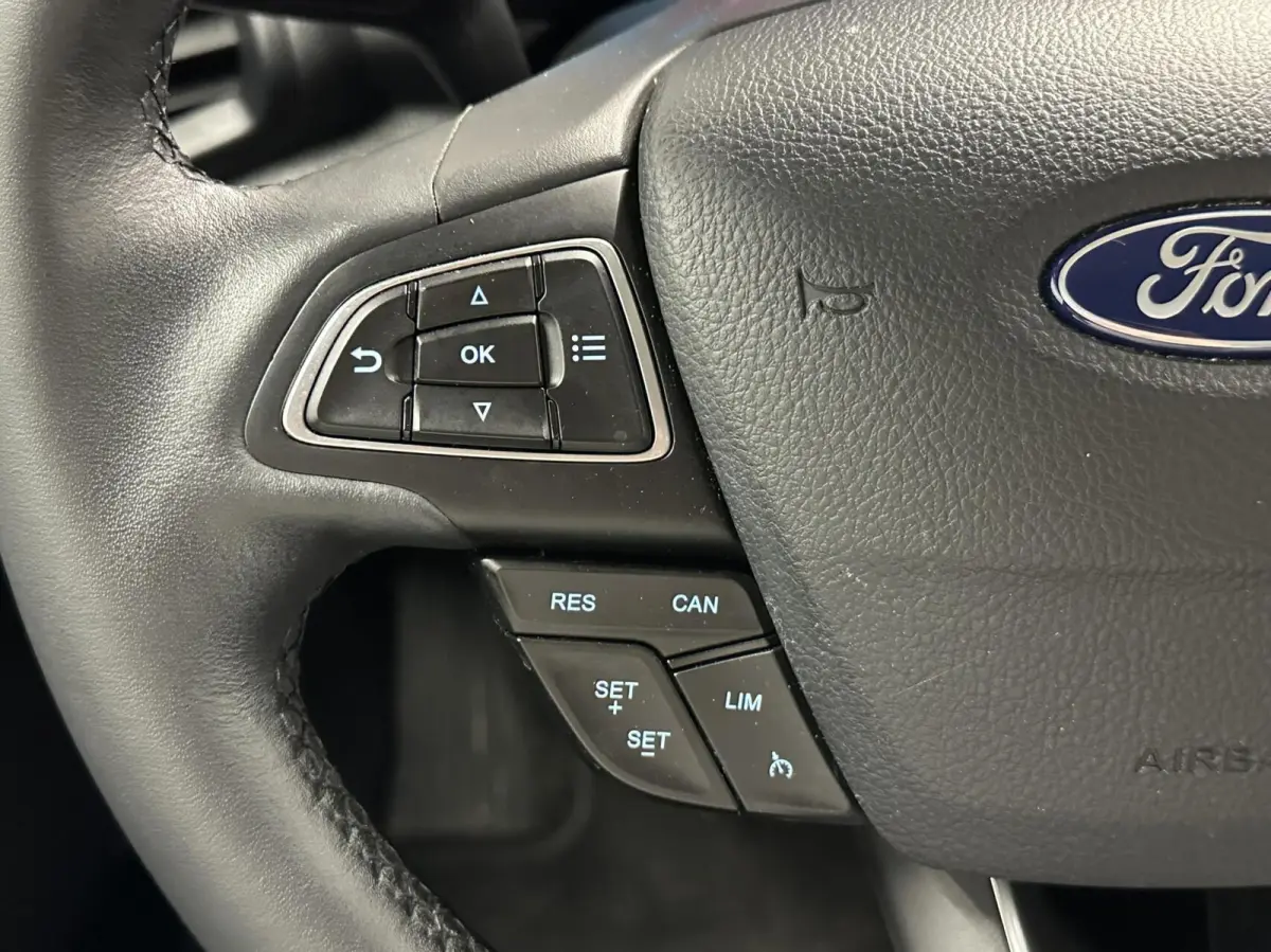 1.0 EcoBoost Trend Ultimate CRUISE-NAVI