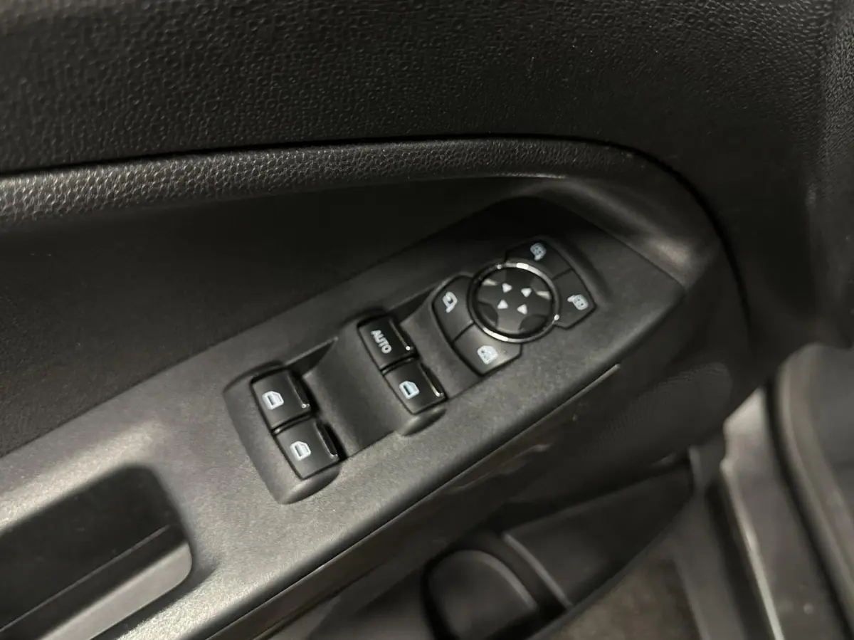 1.0 EcoBoost Trend Ultimate CRUISE-NAVI