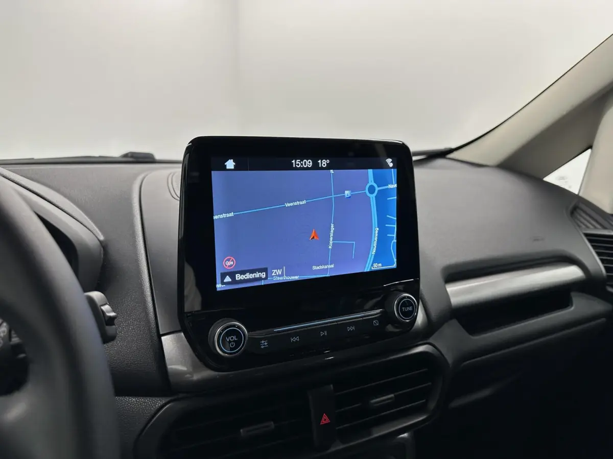 1.0 EcoBoost Trend Ultimate CRUISE-NAVI