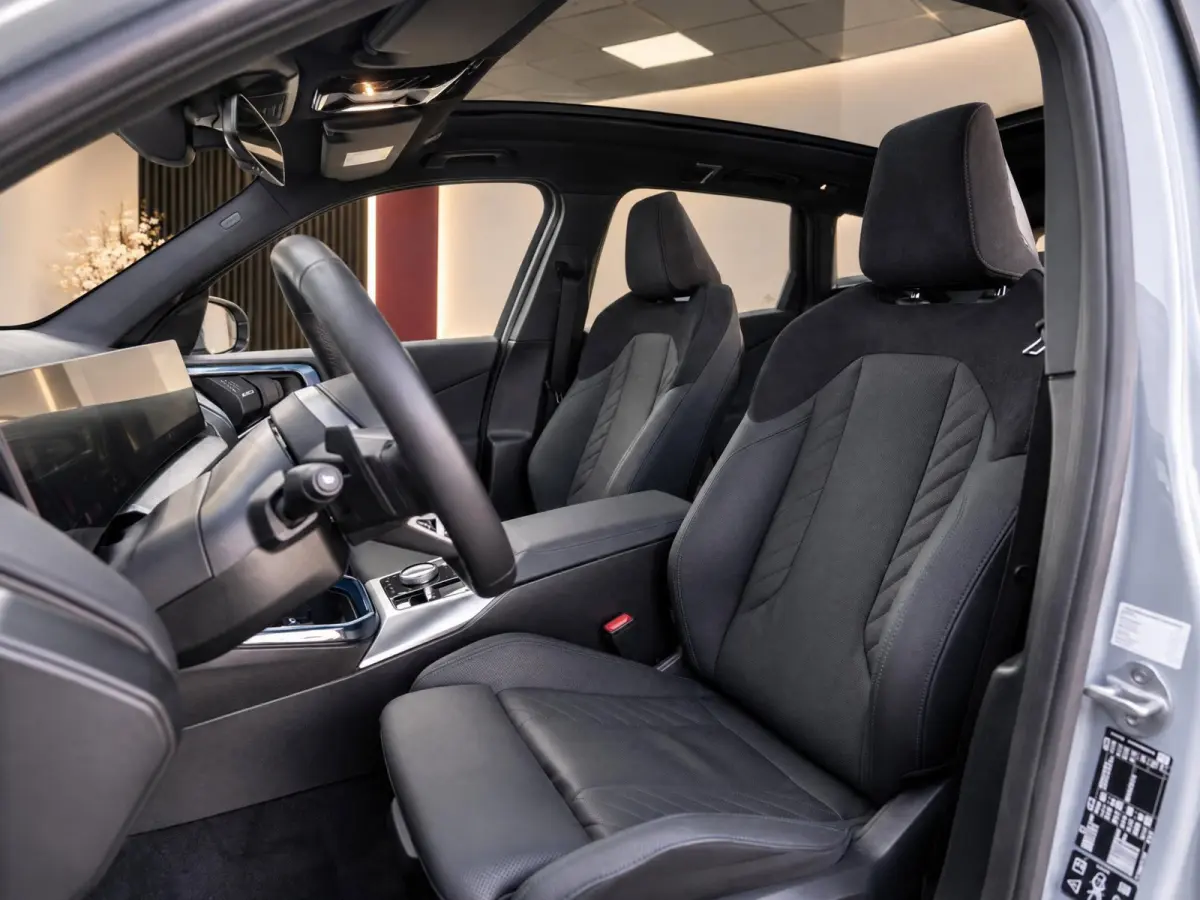 20 xDrive M-Sport | Driving Assistant Pro | Pano | Trekhaak | BTW