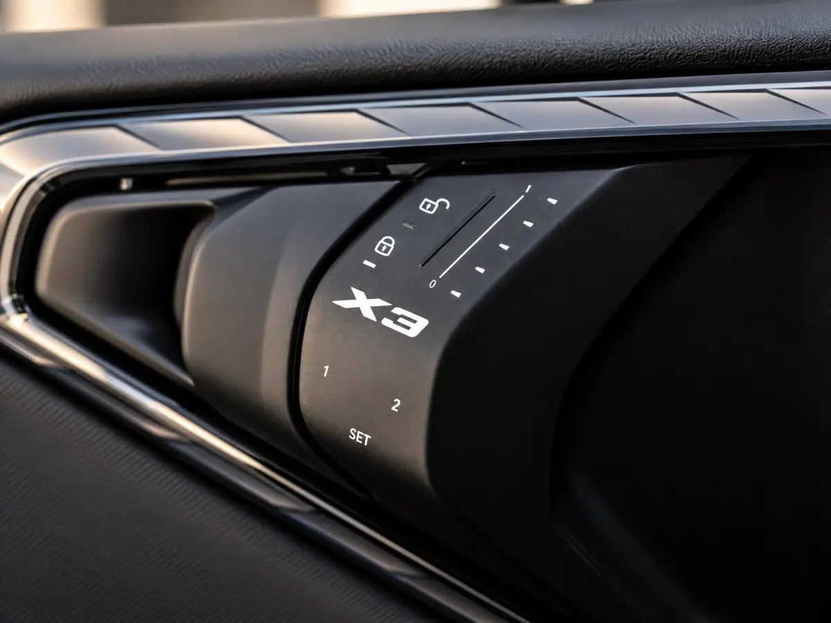 20 xDrive M-Sport | Driving Assistant Pro | Pano | Trekhaak | BTW
