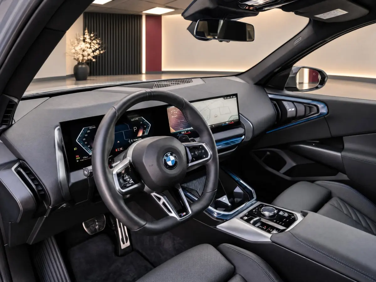 20 xDrive M-Sport | Driving Assistant Pro | Pano | Trekhaak | BTW