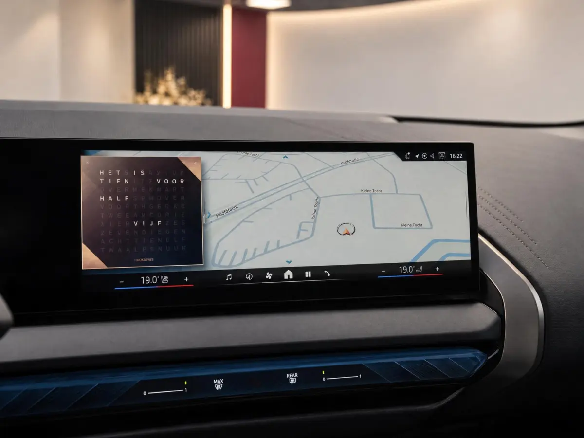 20 xDrive M-Sport | Driving Assistant Pro | Pano | Trekhaak | BTW