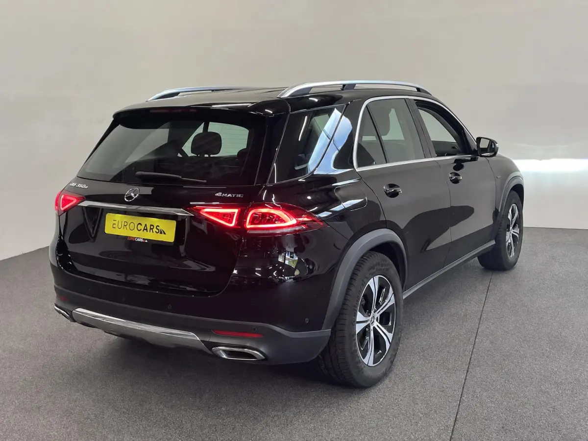 350 e 4MATIC Navigatie Apple Carplay/Android Auto 360 Camera Parkeersensoren Head-up-display Cruise Control Stoelverwarming voor en achter Stuurverwarming Sfeerverlichting Virtual Cockpit Cl