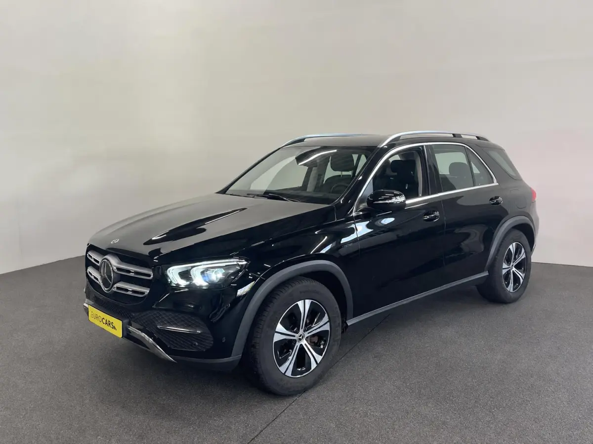 350 e 4MATIC Navigatie Apple Carplay/Android Auto 360 Camera Parkeersensoren Head-up-display Cruise Control Stoelverwarming voor en achter Stuurverwarming Sfeerverlichting Virtual Cockpit Cl