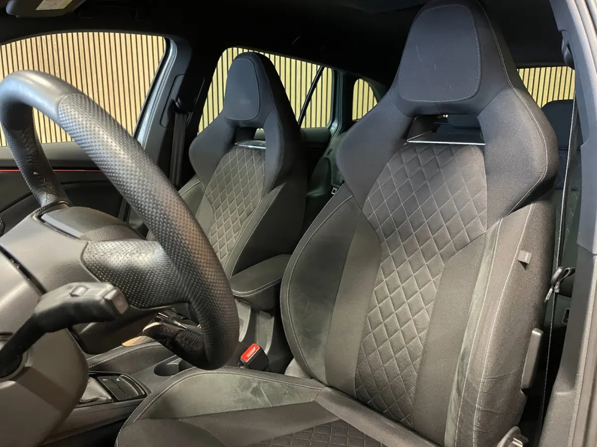 1.0 TSI Sport Business|KUIPSTOELEN|ANDROID AUTO/APPLE CARPLAY|CLIMATE+CRUISE CONTROL|PDC|LMV|NAP|NL-AUTO|1e EIGENAAR|