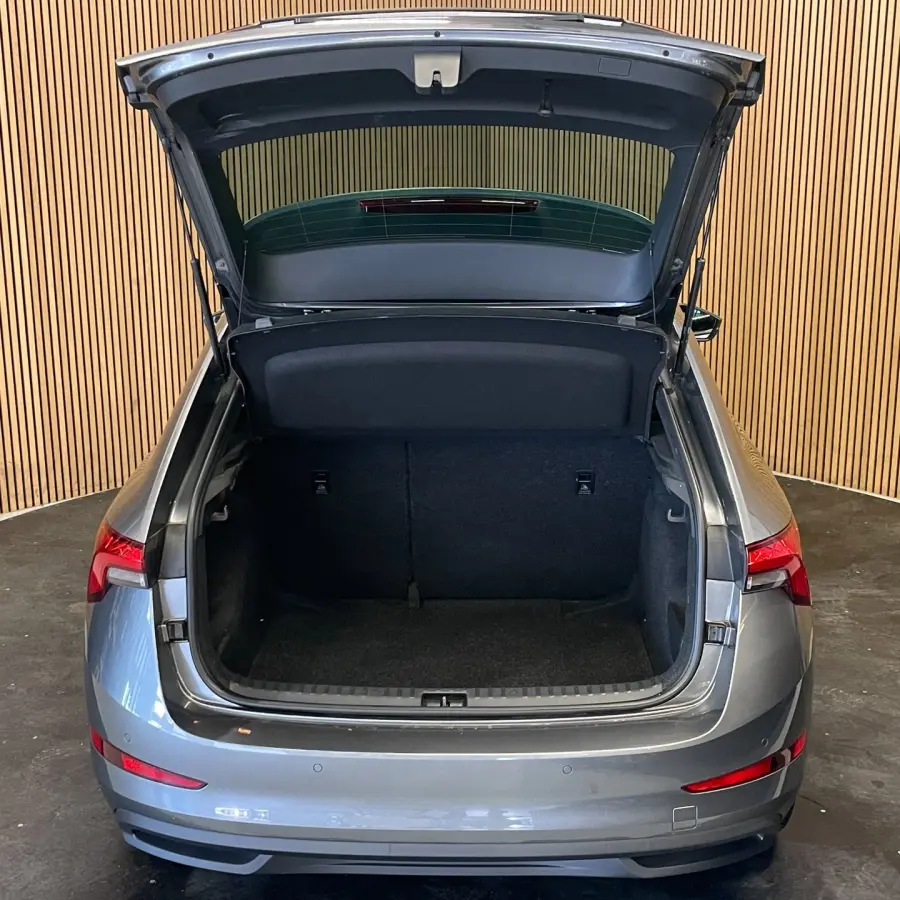 1.0 TSI Sport Business|KUIPSTOELEN|ANDROID AUTO/APPLE CARPLAY|CLIMATE+CRUISE CONTROL|PDC|LMV|NAP|NL-AUTO|1e EIGENAAR|