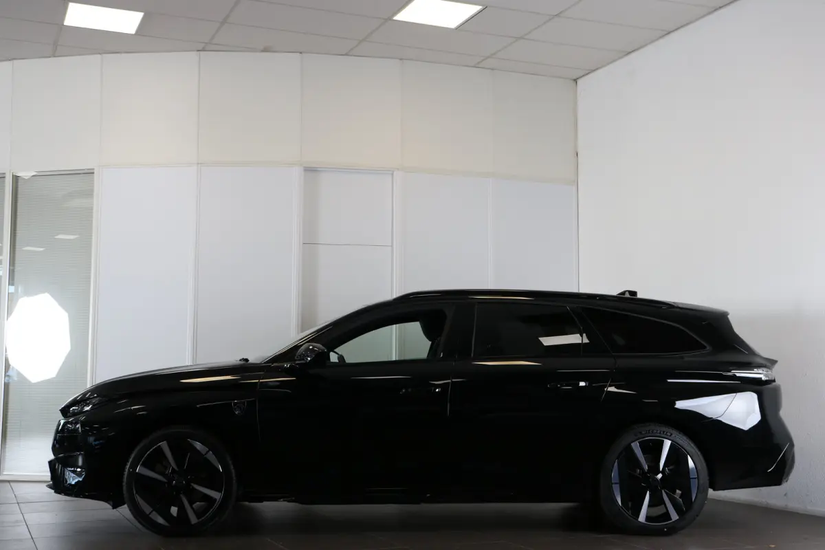 GT 54 kWh | Navi | Camera | Verw. voorstoelen en stuur | PDC V+A | Keyless | Ad. cruise control |