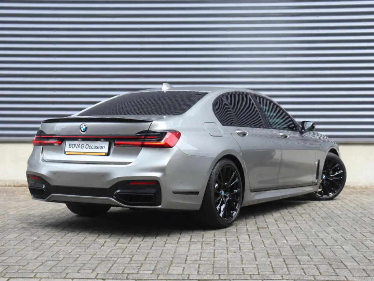 Sedan 745e | SoH 90% | High Executive | M Sportpakket | Driving Assistant Professional | Parking Assistant Plus | Head-Up | Harman Kardon | Laserlight | Warmte Comfortpakket | Soft-Close | C