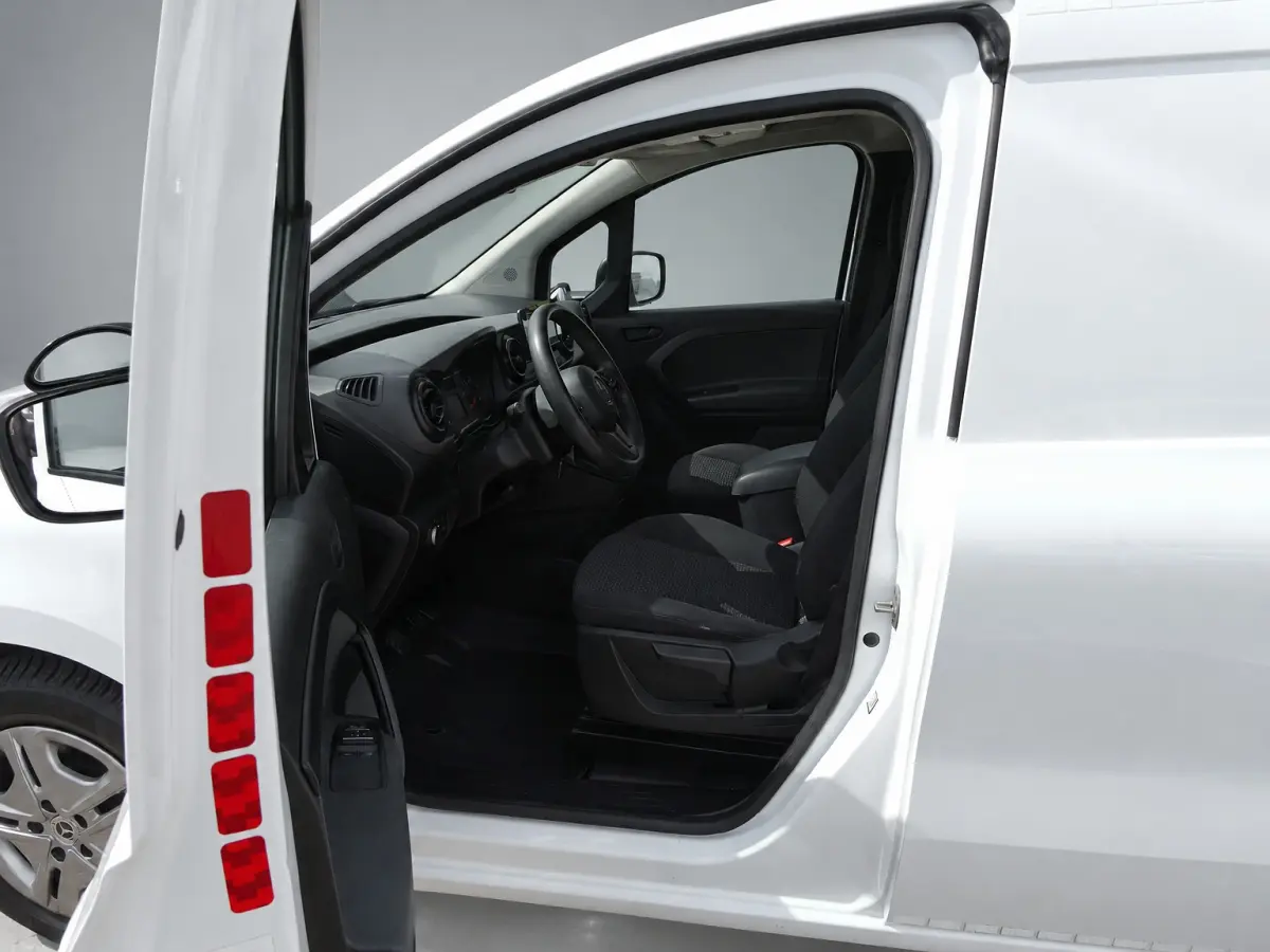 108 CDI L1 Pro MBUX AIRCO CRUISE CONTROL NAVIGATIE