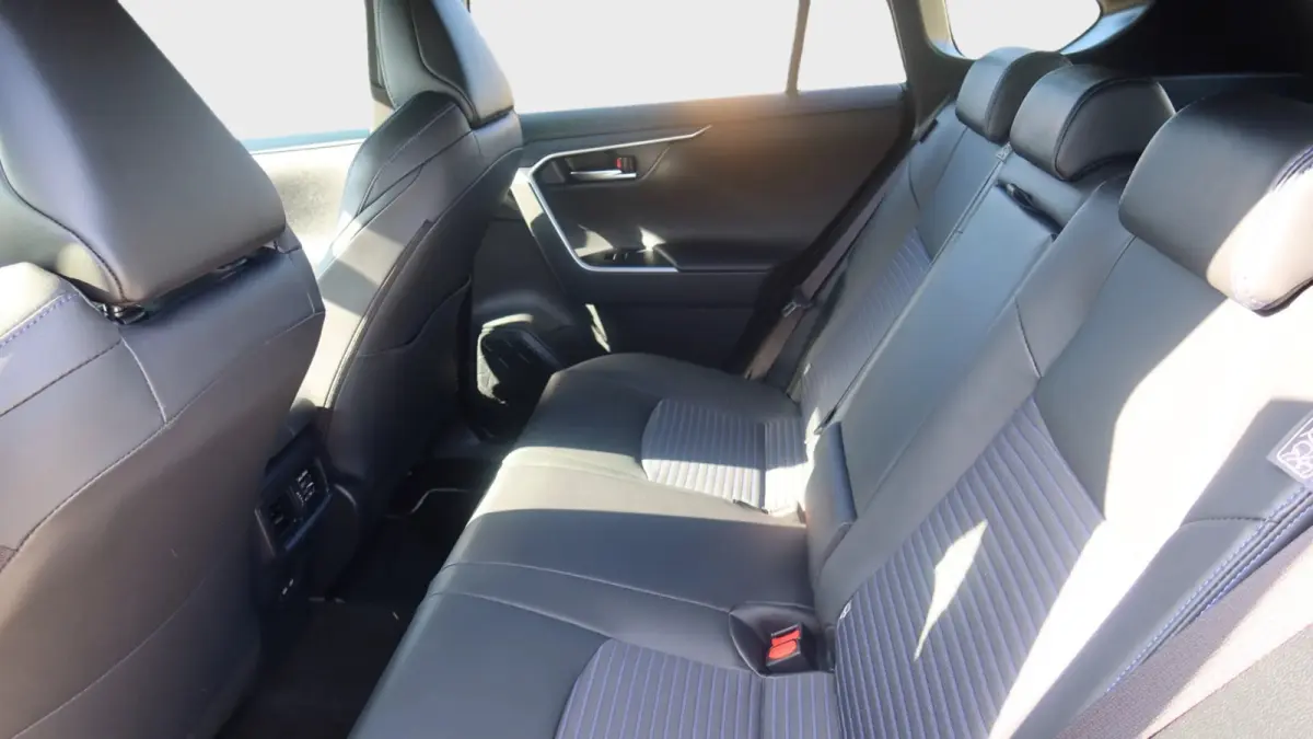 2.5 Hybrid AWD Dynamic Bi tone Elec achterklep Keyless