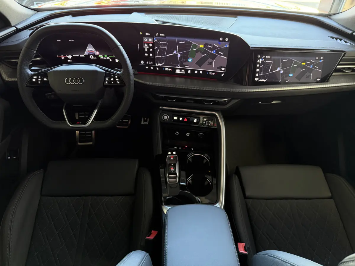 55 TFSI e quattro S edition 2 367 PK | S Line | Black Optic | Tech Plus | Panoramadak | Matrix LED | 21 inch Audi Sport | MMI Passagiersdisplay | 360° Camera | Memory NW PRIJS € 92.647.-