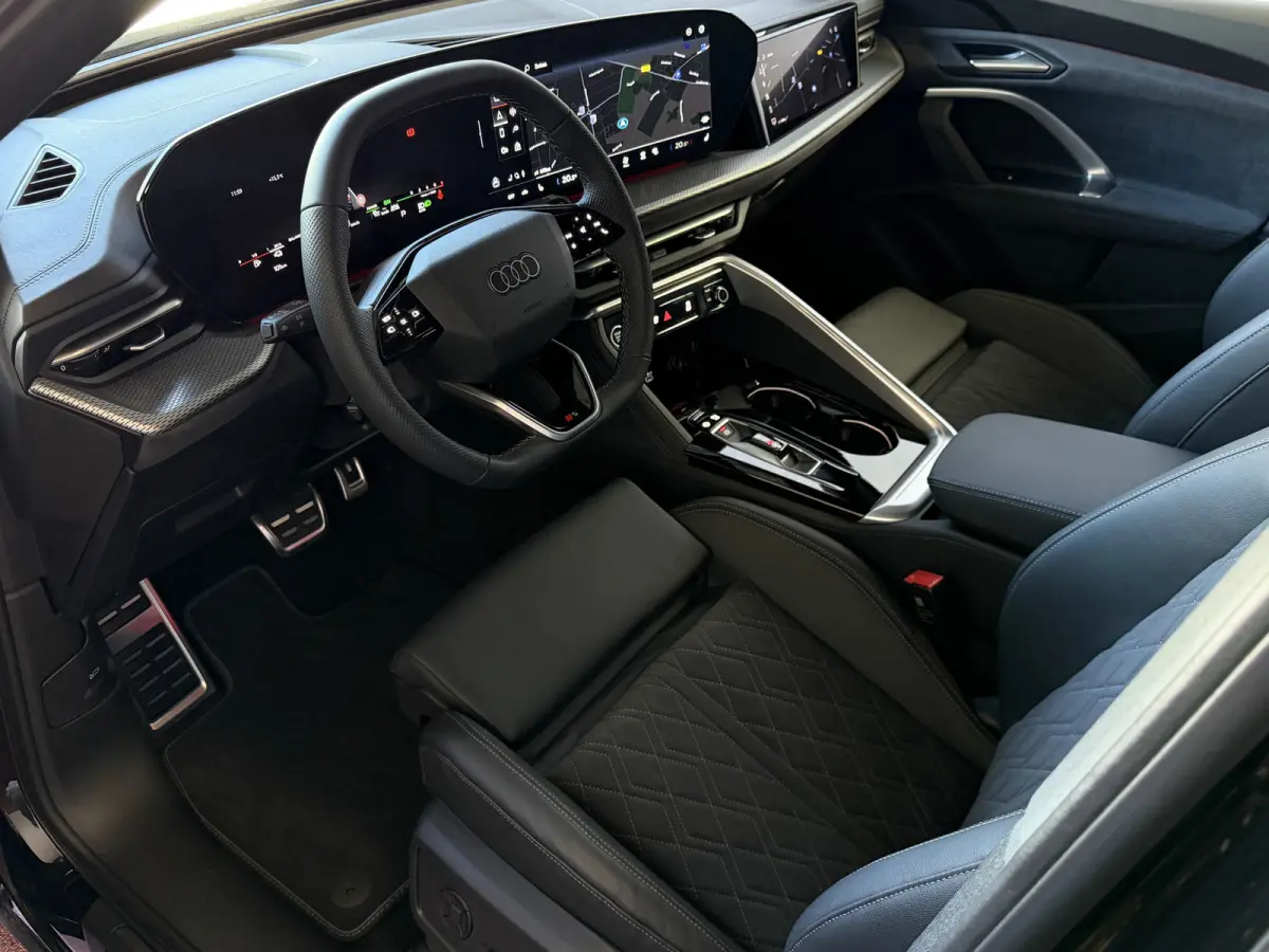 55 TFSI e quattro S edition 2 367 PK | S Line | Black Optic | Tech Plus | Panoramadak | Matrix LED | 21 inch Audi Sport | MMI Passagiersdisplay | 360° Camera | Memory NW PRIJS € 92.647.-