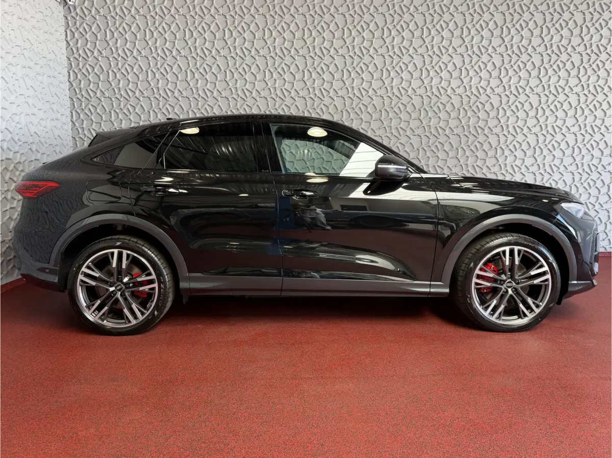 55 TFSI e quattro S edition 2 367 PK | S Line | Black Optic | Tech Plus | Panoramadak | Matrix LED | 21 inch Audi Sport | MMI Passagiersdisplay | 360° Camera | Memory NW PRIJS € 92.647.-