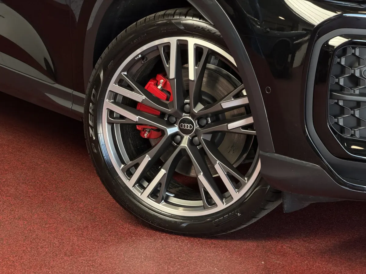 55 TFSI e quattro S edition 2 367 PK | S Line | Black Optic | Tech Plus | Panoramadak | Matrix LED | 21 inch Audi Sport | MMI Passagiersdisplay | 360° Camera | Memory NW PRIJS € 92.647.-