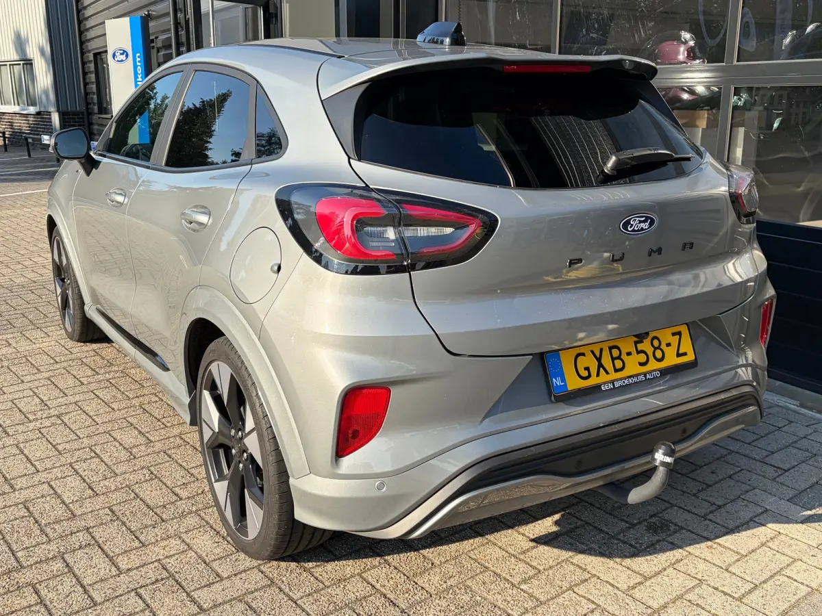 1.0 125PK ST-Line X AUTOMAAT | TREKHAAK AFNB.| B&O SOUND| MATRIX LED| HALF LEER/HALF ALCANTARA| STUUR, STOEL EN VOORRUITVERWARMING| ELEK. KOFFERKLEP| KEYLESS ENTRY & START| CAMERA + PARKEERS